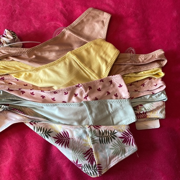 Rene Rofe Set of 5 Thongs Size L Scrunchie Set NWT - Picture 10 of 15